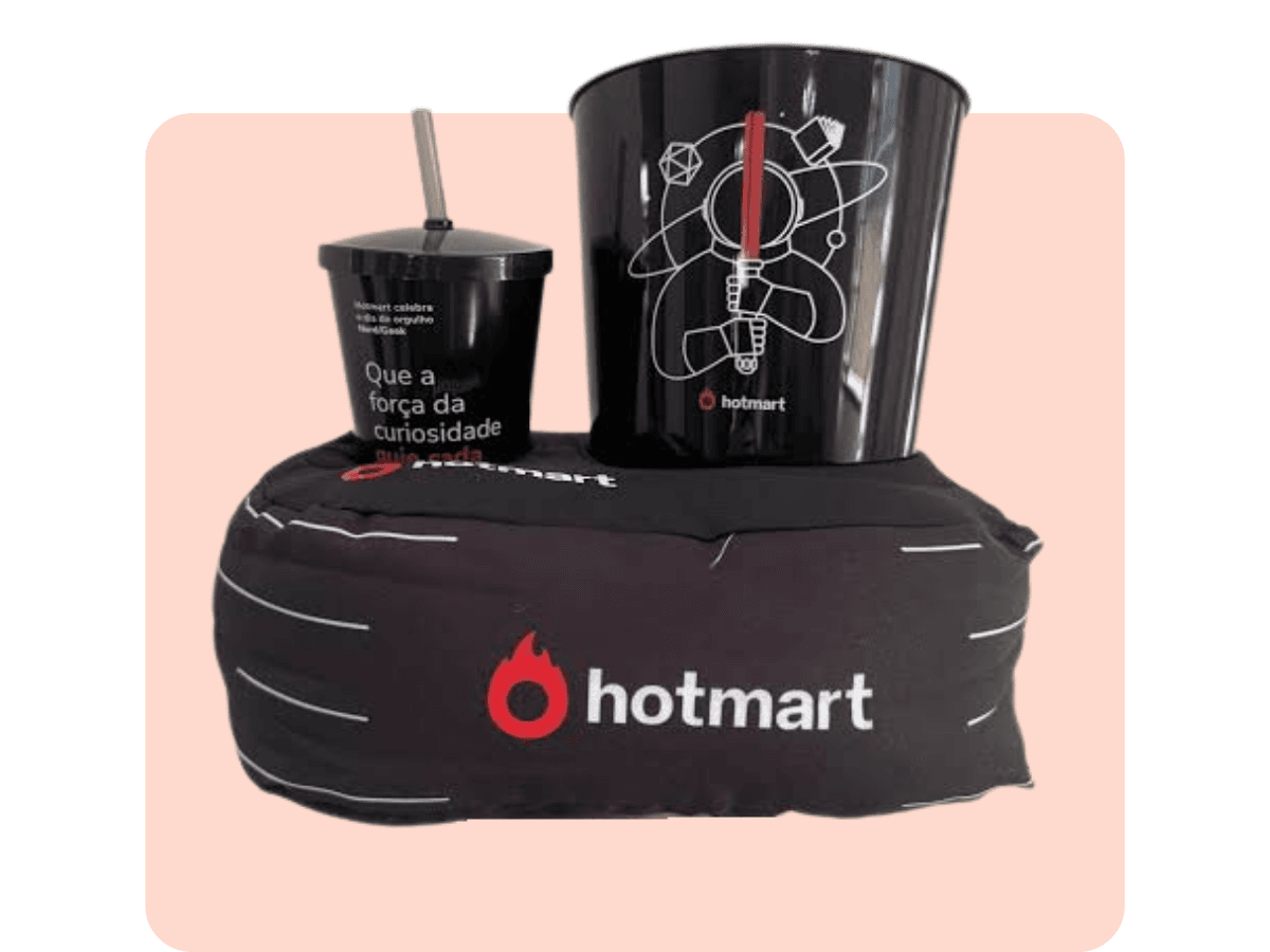 Kit personalizado preparado para participantes de um evento